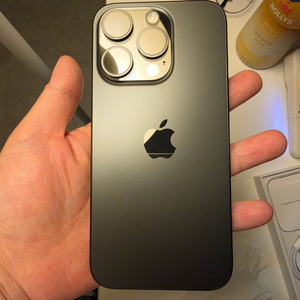 S급 아이폰 15 프로 128GB 블랙 티타늄(풀박스) 이미지