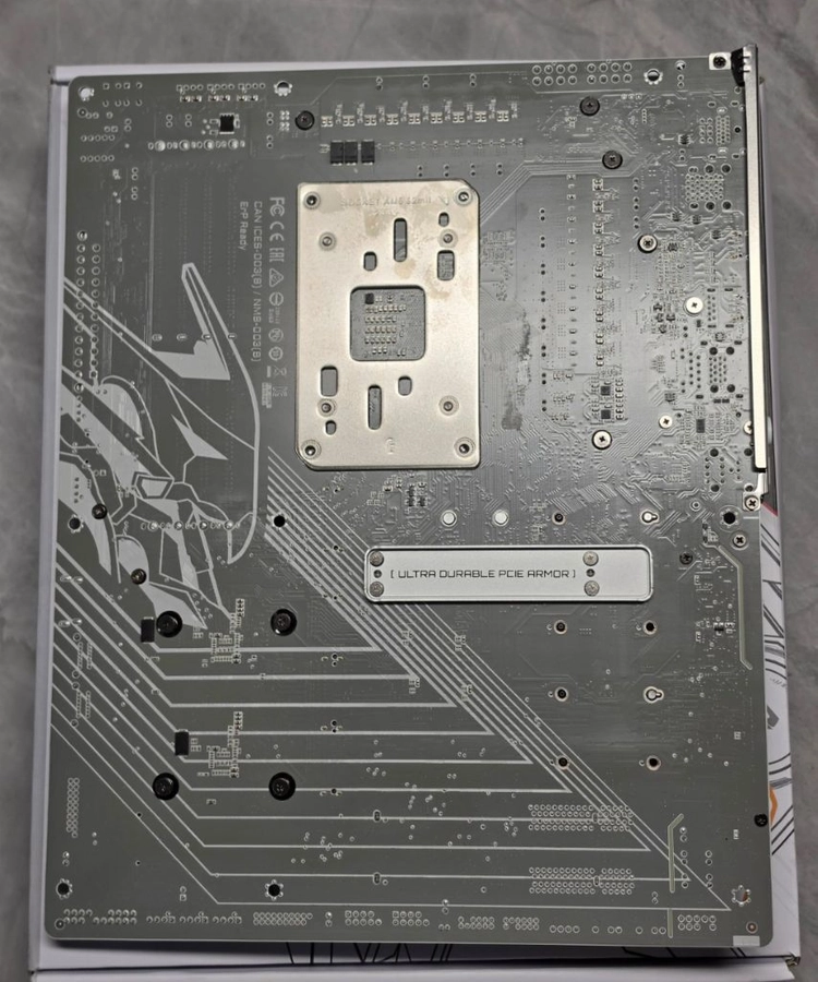 기가바이트 X870E AORUS PRO ICE 이미지