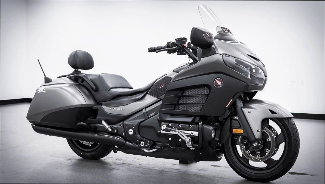 혼다 골드윙 F6B 17년식 49,000km 판매합니다. 이미지