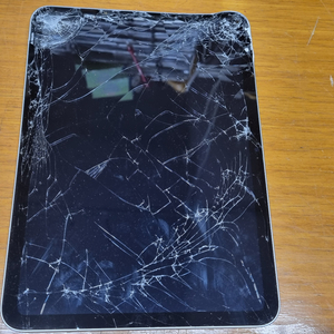 iPad a2696 아이패드10세대 파손품 이미지
