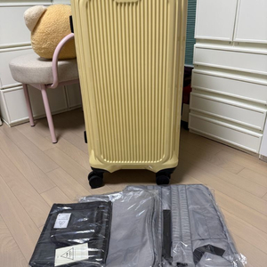 플리거 캐리어와 파우치겸 백팩 이미지