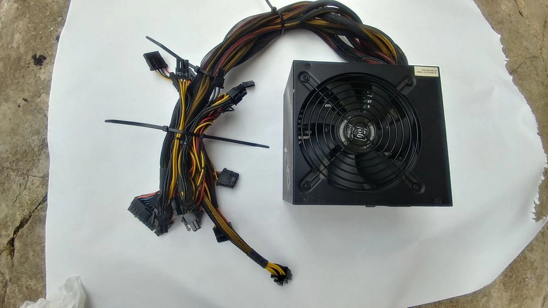 잘만 700W 파워서플라이 이미지