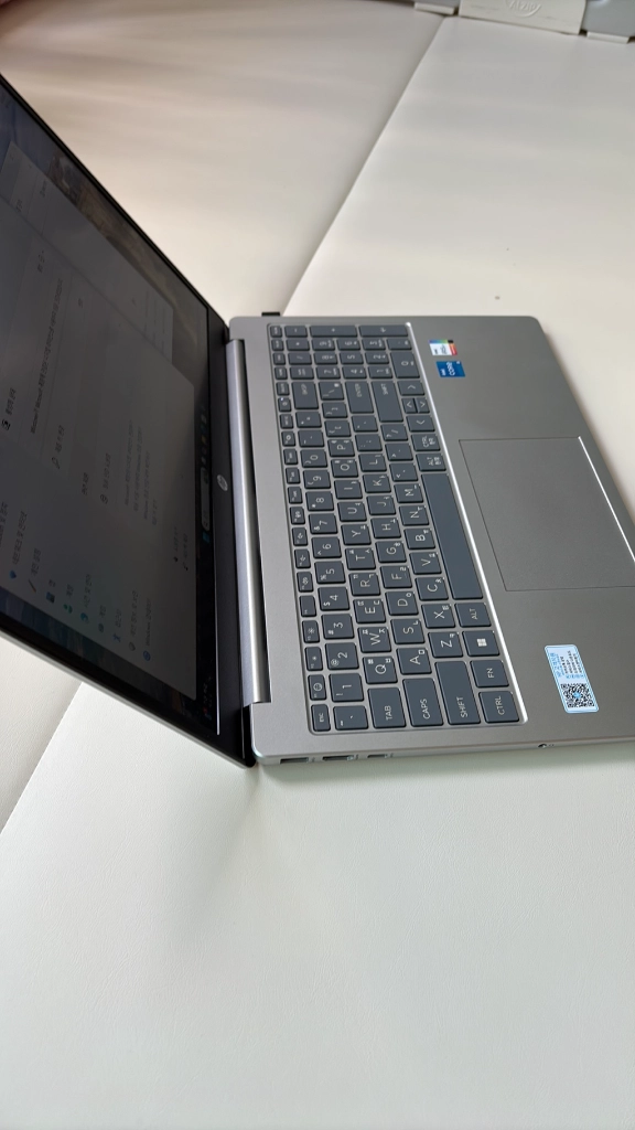 15인치 노트북 HP 15-fd0121TU 이미지