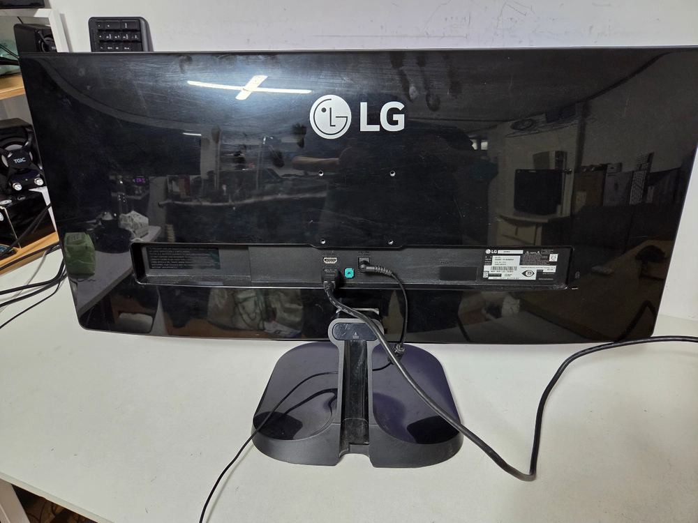 LG 29인치 울트라와이드 모니터 이미지