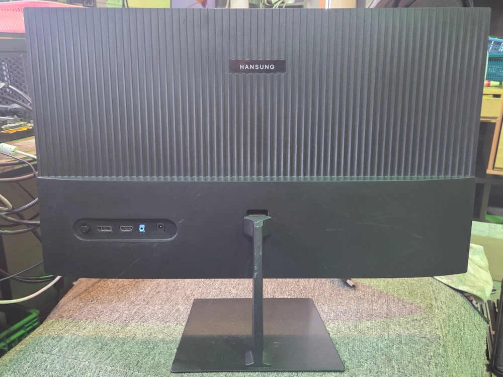 24인치 한성 ULTRON 2460G PLUS 게이밍 모니터 180hz(1099) 이미지