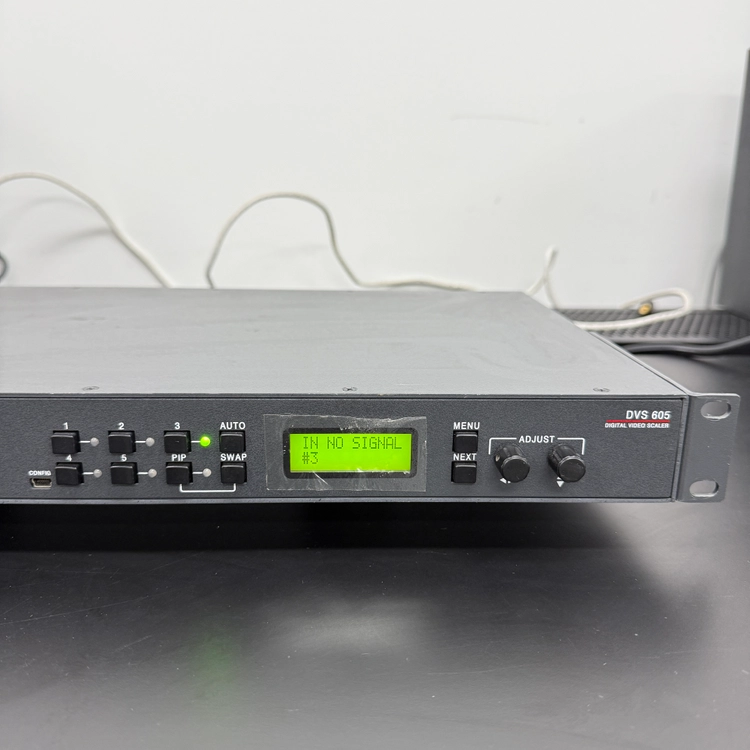 Extron DVS 605 D HDMI SDI 영상 스케일러 Seamless 스위처 방송장비 이미지