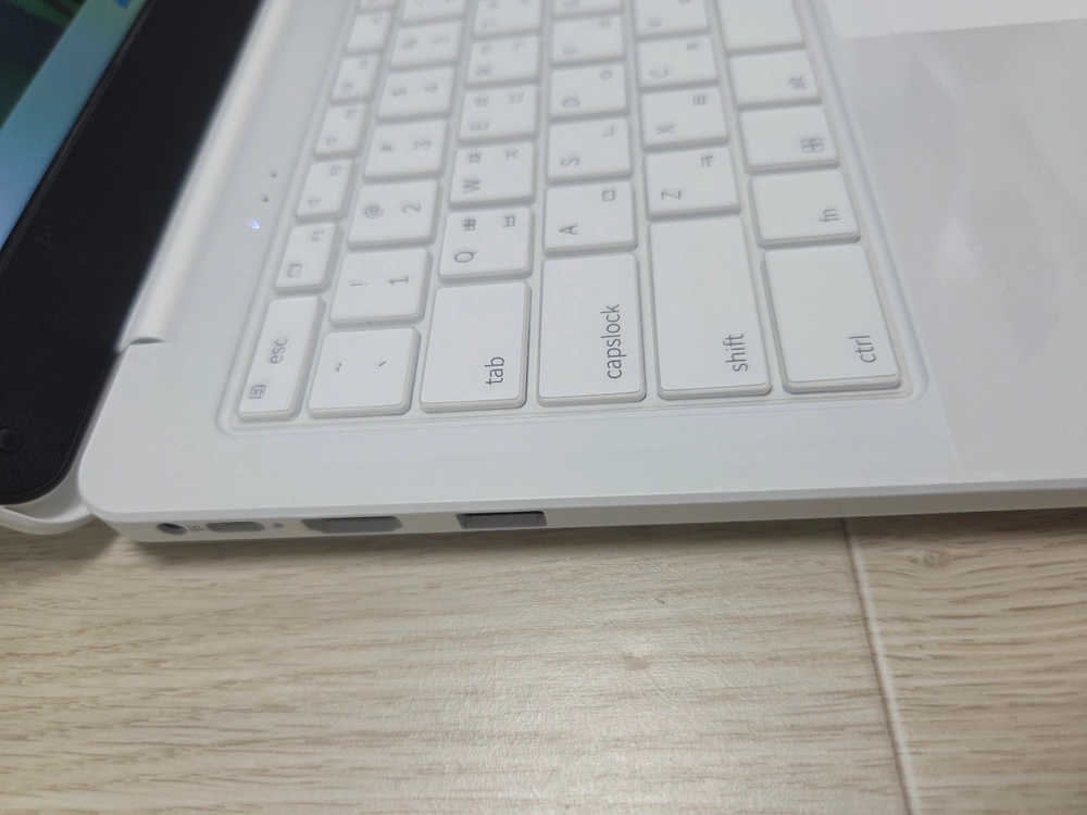 베이직스 14 노트북 BB1422SS 이미지