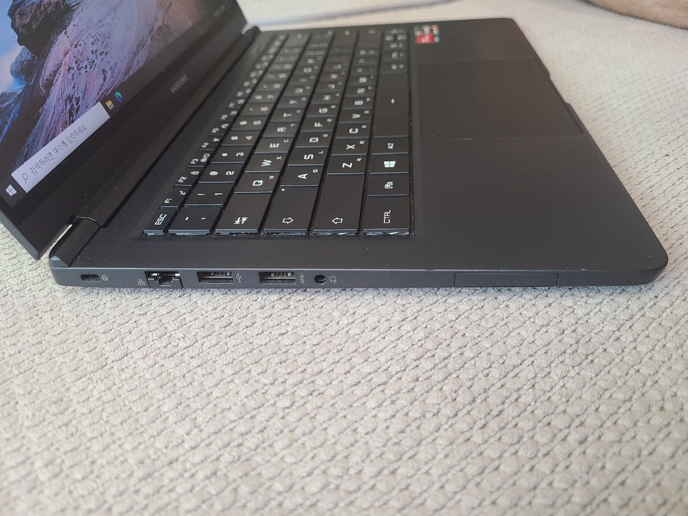 급쳐 14인치 R5 4600H 노트북팝니다 이미지
