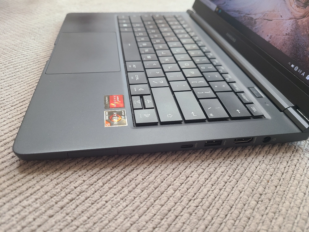 급쳐 14인치 R5 4600H 노트북팝니다 이미지