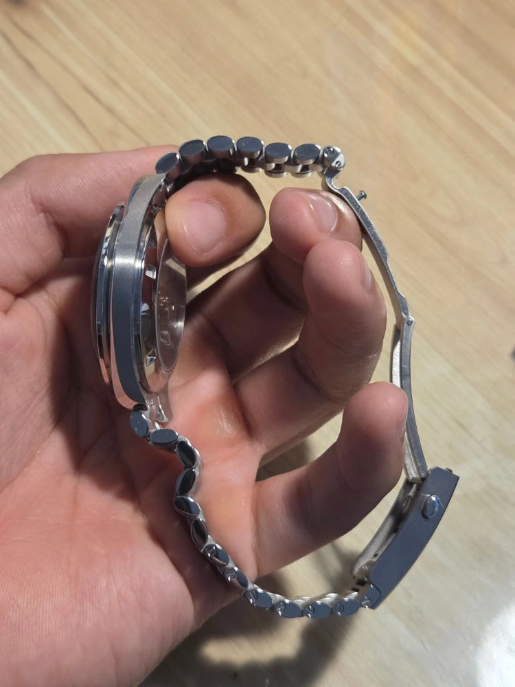 오메가 스피드마스터 문워치 사파이어 이미지
