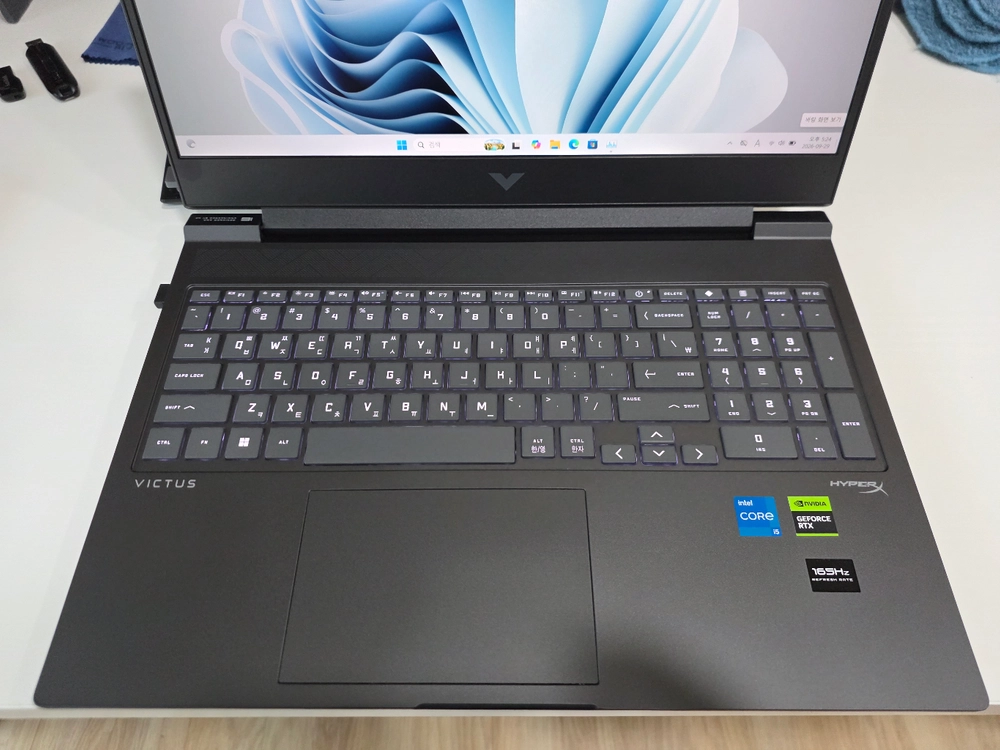 HP 빅터스 16 RTX4060 게이밍 노트북 신품급 이미지