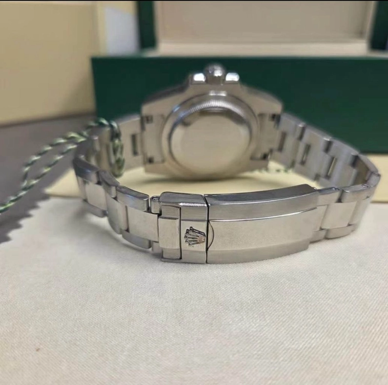 롤렉스 GMT-마스터2 II 블루/블랙 배트맨 40mm 새상품 이미지