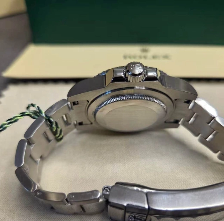 롤렉스 GMT-마스터2 II 블루/블랙 배트맨 40mm 새상품 이미지