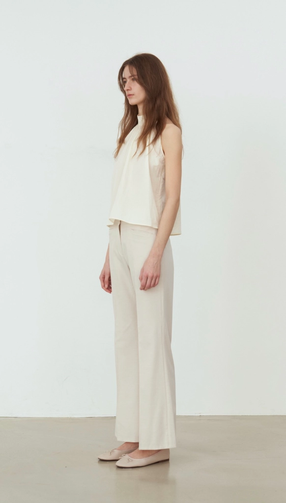 르에(LEA) 슬랙스 이미지