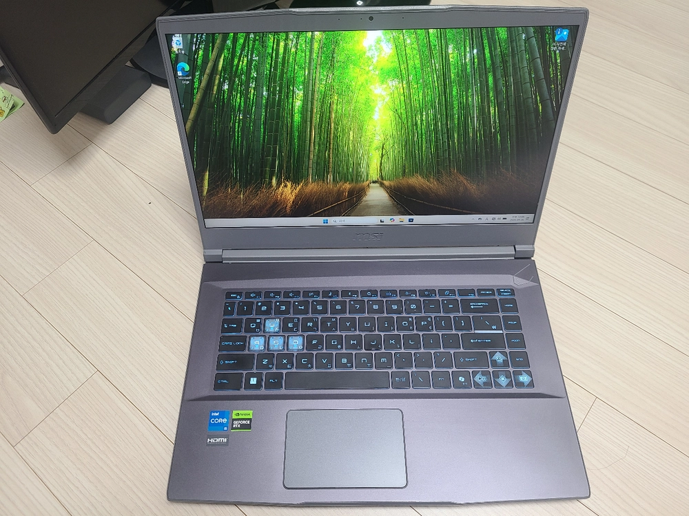 급쳐 15인치 RTX4050 게이밍노트북 이미지