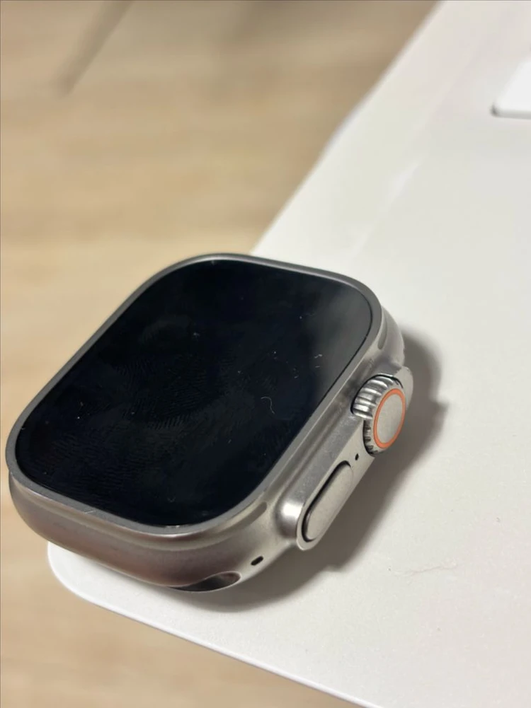애플워치 울트라2세대 49mm 티타늄 이미지
