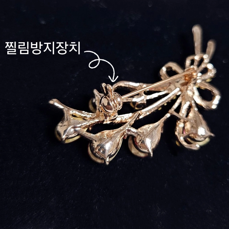 [새상품,선물박스포장]핑크 스와로브스키스톤 플라워 브로치/귀걸이 목걸이 팔찌 반지 진주 샤넬 까르띠에 루이비통 디올 이미지