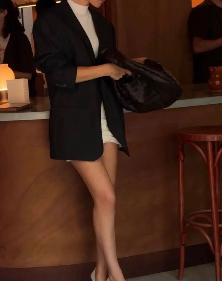 띠어리블랙자켓 이미지