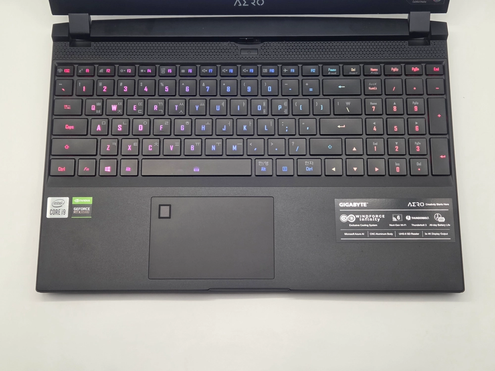 [최저가]기가바이트 15인치 게이밍노트북 AERO(i9-10th/3080/램64GB/1TB/4K OLED) 이미지