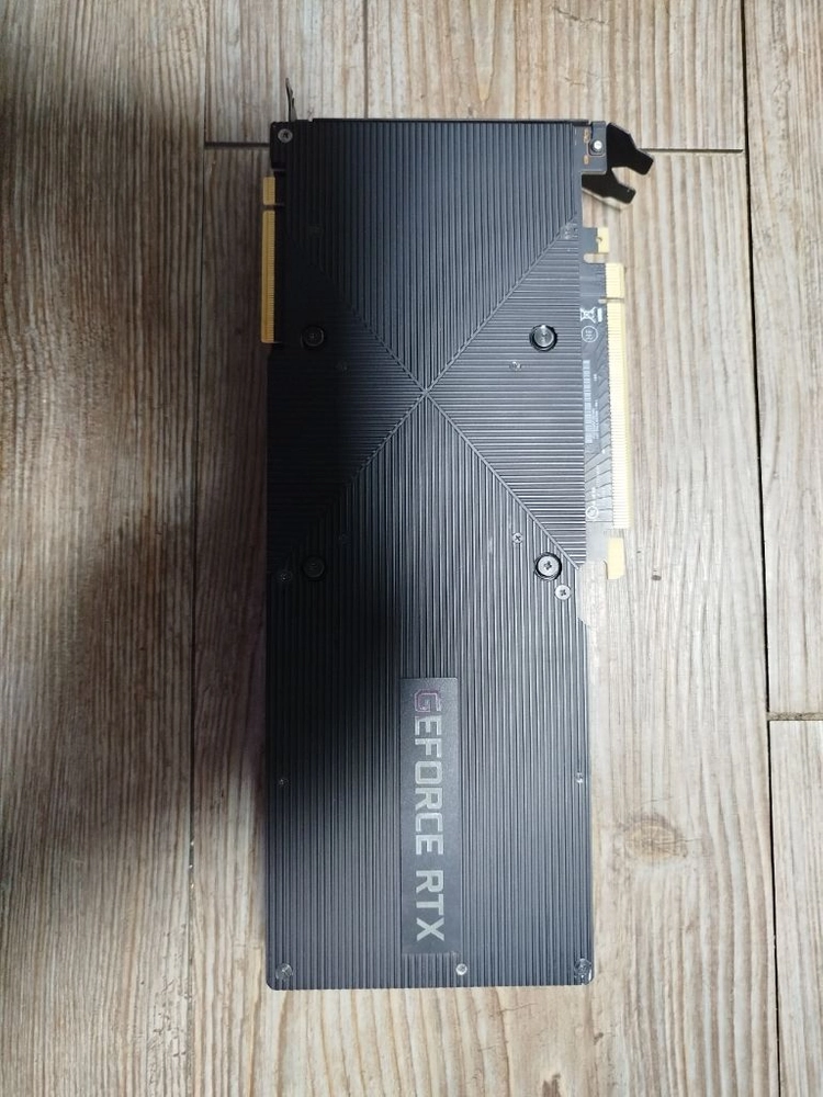 고성능 게이밍을 위한 NVIDIA GeForce RTX2080 그래픽카드 전주시 이미지