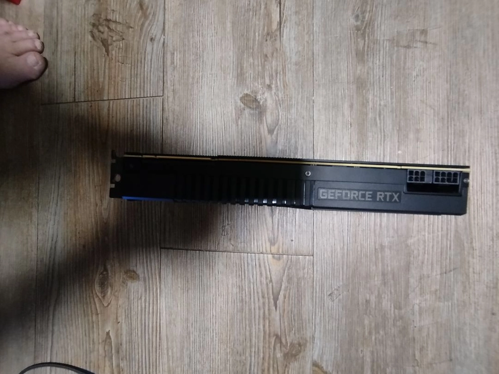 고성능 게이밍을 위한 NVIDIA GeForce RTX2080 그래픽카드 전주시 이미지