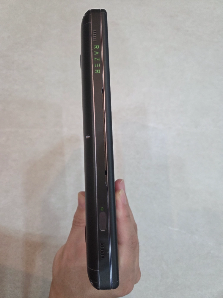 gpd winmax2 2024 8840u 64g 2tb 이미지