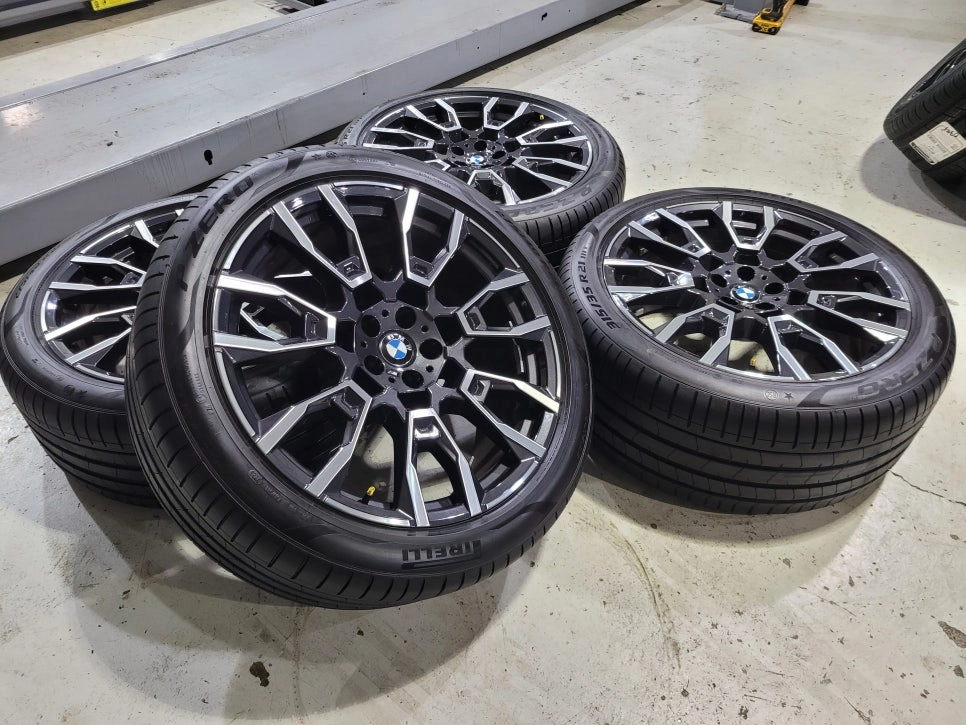 BMW (X5,X6) 915M 21인치 순정품휠타이어 임판급.특A급 한대분 이미지