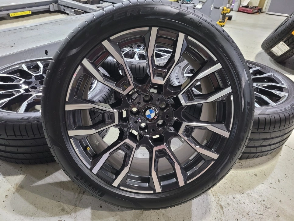 BMW (X5,X6) 915M 21인치 순정품휠타이어 임판급.특A급 한대분 이미지