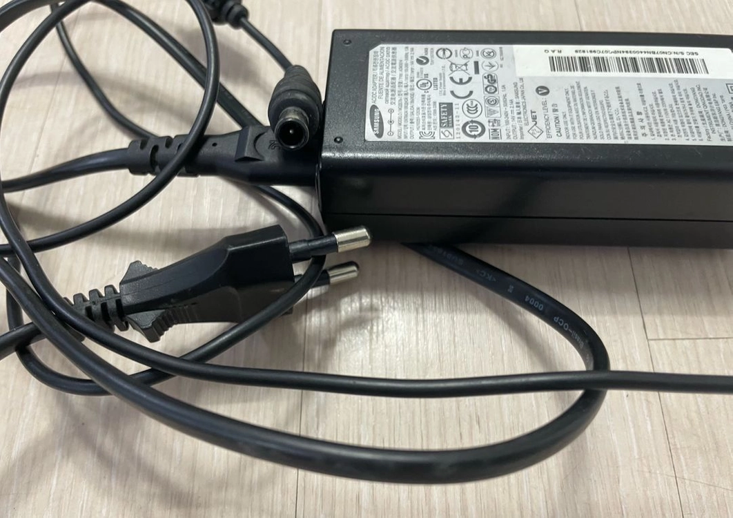 삼성 SAMSUNG ADM3014 AD-3014 14V 2.14A 30W 모니터 전원 어댑터 이미지