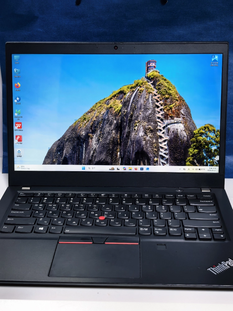 레노버 씽크패드 T490s 노트북 판매합니다 이미지