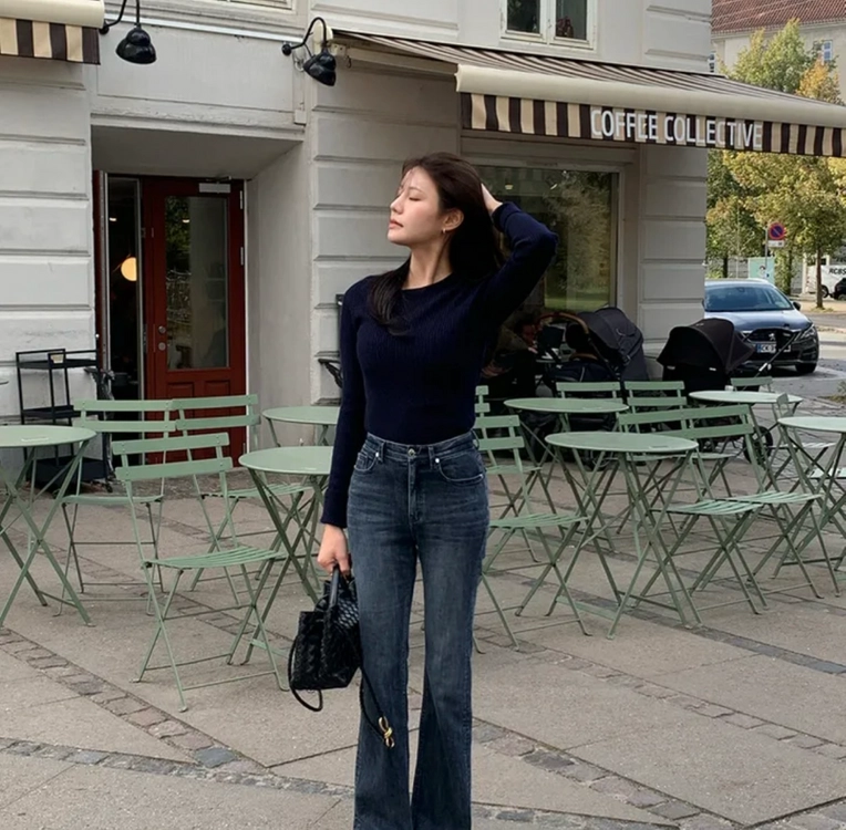 Hawa 하와 매직아워 부츠컷 데님 딥 블루 xs숏 이미지