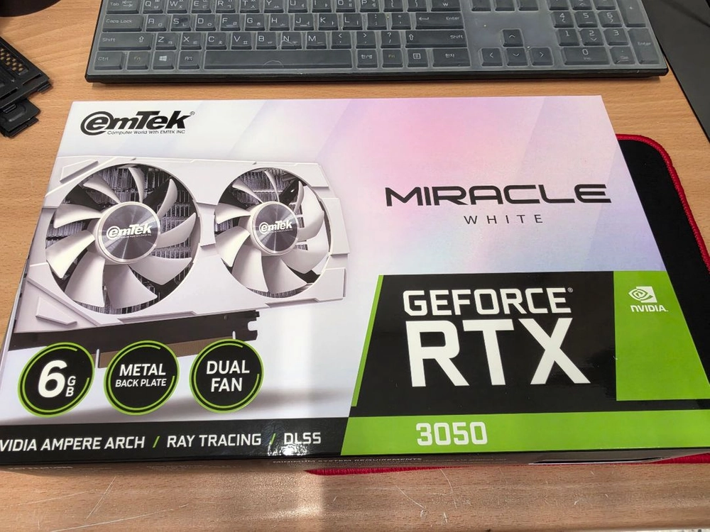 신품급 이엠텍 RTX 3050 6GB 미라클화이트 - 안심되는 중고거래