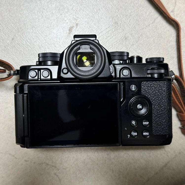 니콘 Zf + 40mm f/2 SE 렌즈킷 풀박스 + 추가배터리 4개 이미지