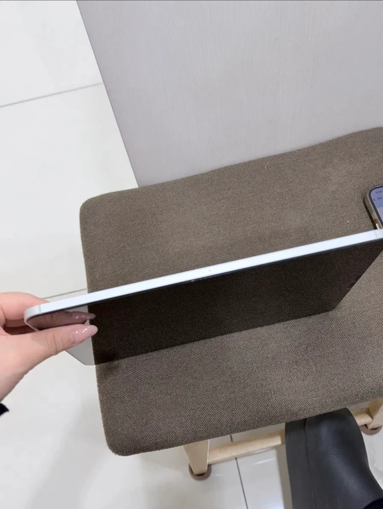 아이패드 프로 11 4세대 M2칩 실버 128GB wi-fi+cellular 팝니다 이미지