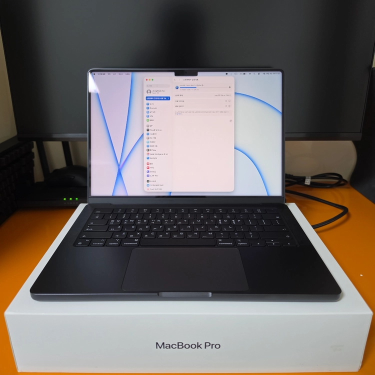 맥북 프로 14인치 M4 PRO 24GB 512GB 스페이스블랙(풀박) - 안심되는 중고거래