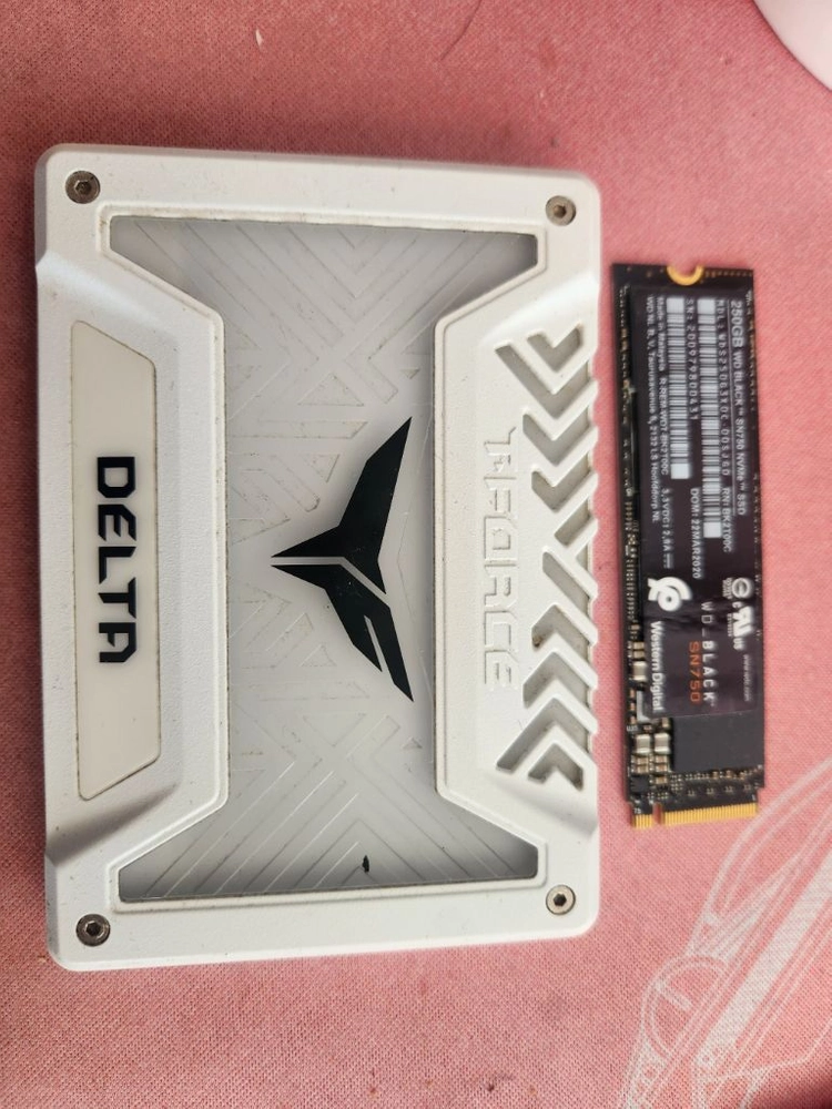 하이닉스 p41 1tb,삼성 pm9a1 ssd 1tb, 웬디,pny ssd, tforce sata ssd 이미지