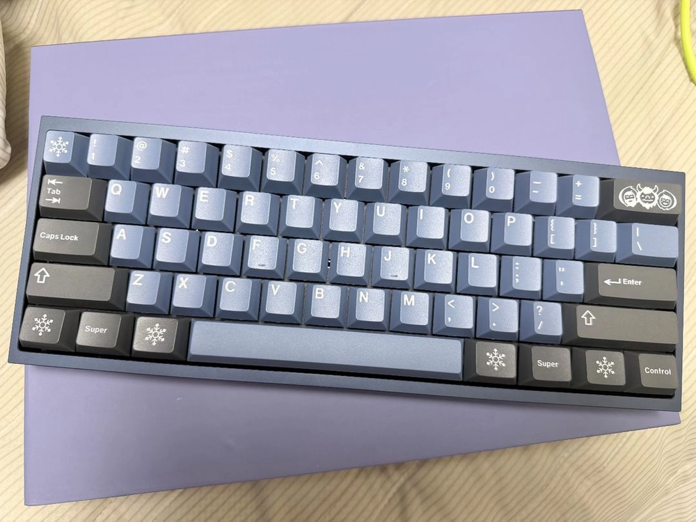 베놈 venom 60he rgb 6.25 새제품 팝니다 이미지