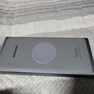 삼성 10000mAh 무선 고속 충전 보조배터리 eb-u3300 이미지