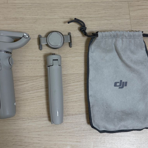 DJI 오즈모 모바일 6 OM6 플래티넘 그레이 판매 이미지