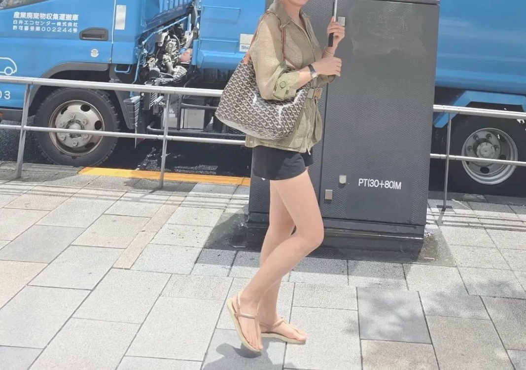펜디매쉬벨티드자켓 이미지