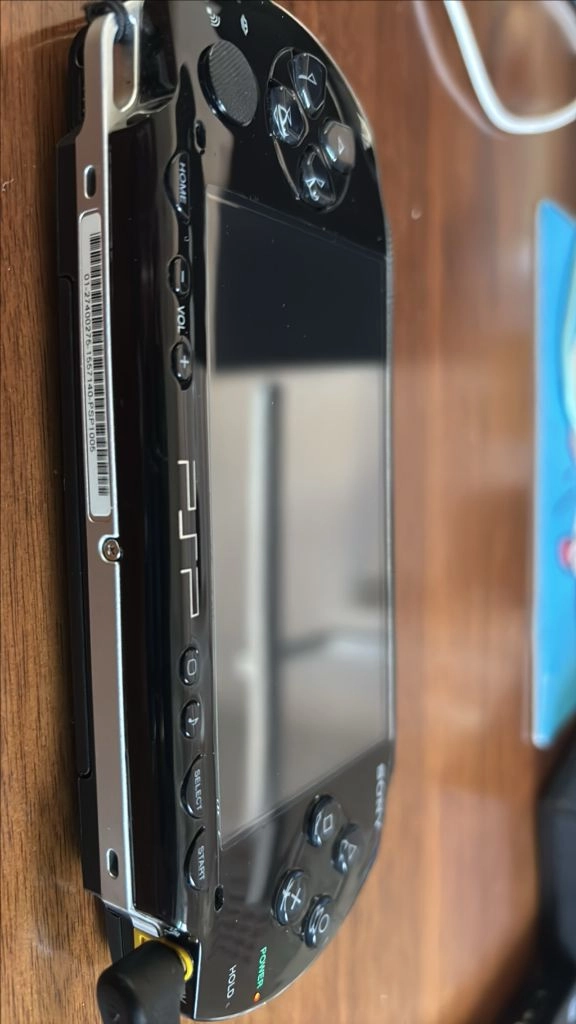 S급 PSP-1005 피아노블랙 본체 + 정품 리모컨 + 타이틀 5종 일괄 판매 이미지