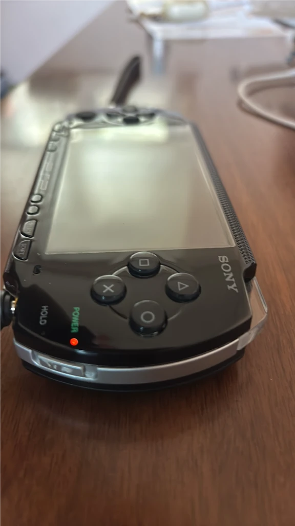 S급 PSP-1005 피아노블랙 본체 + 정품 리모컨 + 타이틀 5종 일괄 판매 이미지