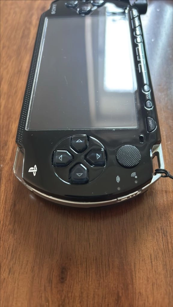 S급 PSP-1005 피아노블랙 본체 + 정품 리모컨 + 타이틀 5종 일괄 판매 이미지