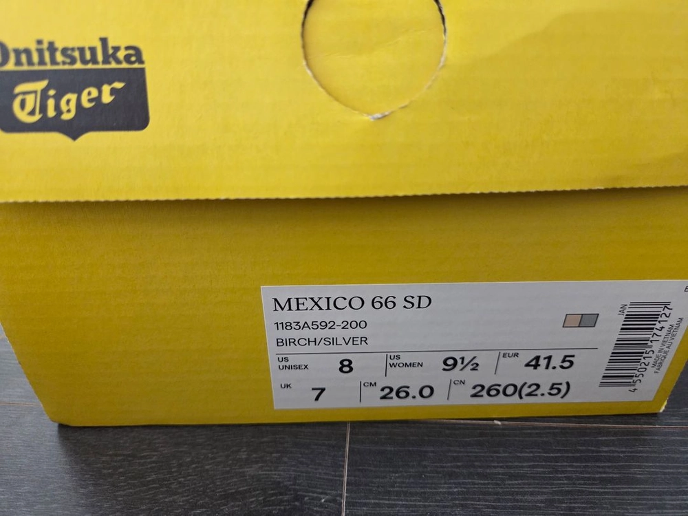 mexico 66 스니커즈 이미지