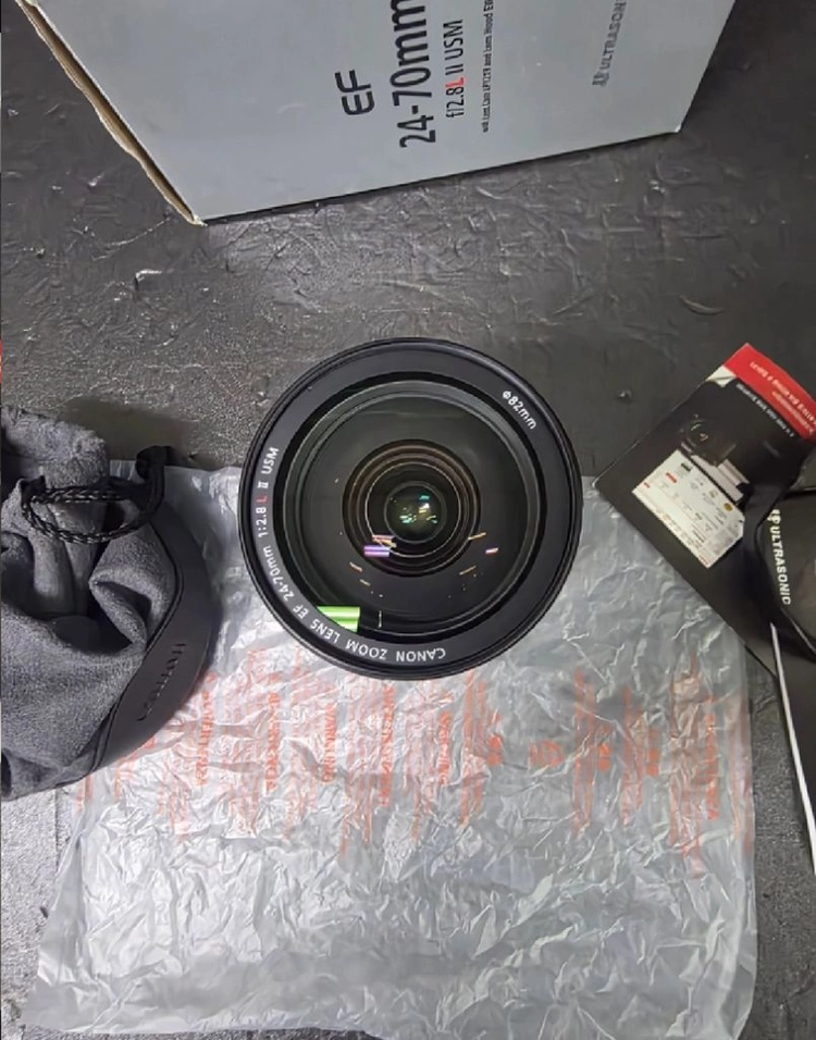 캐논24-70ii 신계륵민트급 상태깨끗한렌즈팔아요 이미지