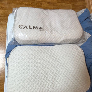 까르마 (CALMA) 정품 제네시스 프라임 S 사이즈 베개 2개 판매 합니다. 이미지