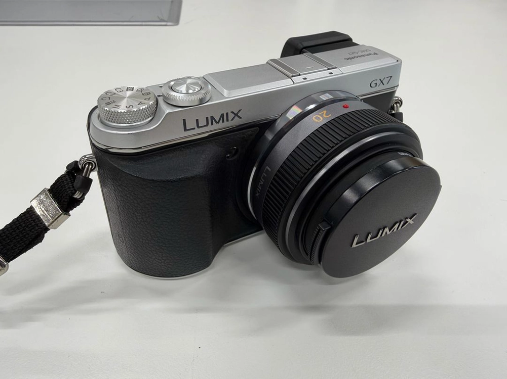 파나소닉 정품 DMC-GX7 미러리스 카메라 20.7 단렌즈 셋트로 판매합니다 이미지