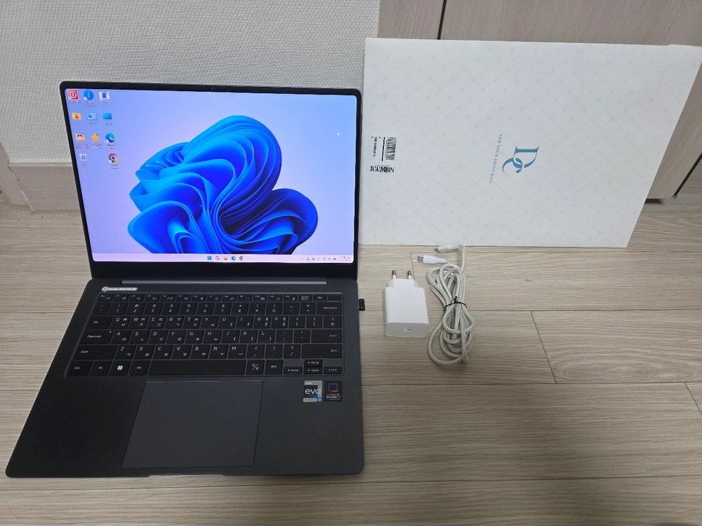 삼성 갤럭시북3 프로 14인치 노트북/필름/NT940XFG-K71AG - 안심되는 중고거래