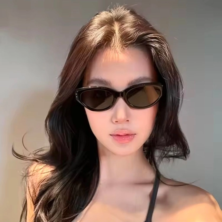 새것 블랙캣츠아이 여성 패션선글라스 자외선차단 블랙핑크 스타일 이미지