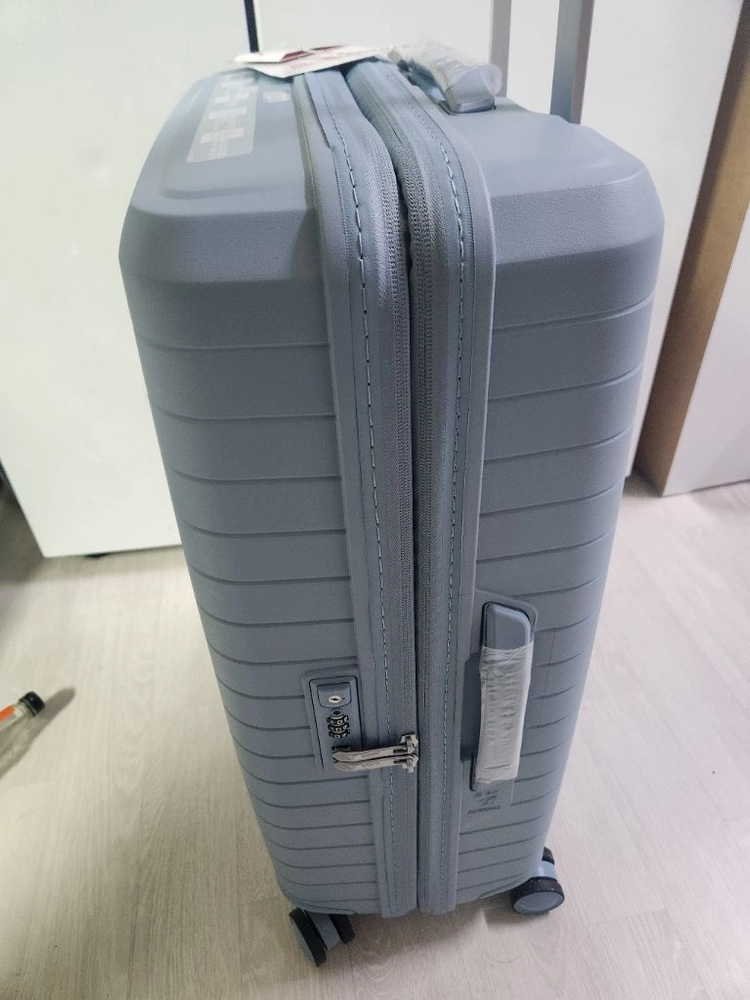 아메리칸투어리스트 패스트포워드25인치 이미지